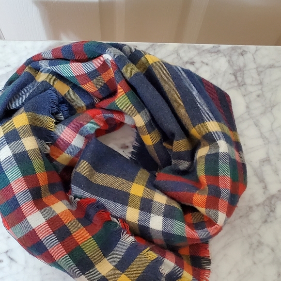 Scarf - Picture 3 of 4